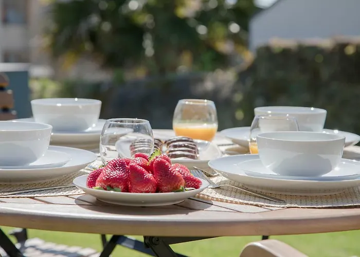 Liiiving In | Downtown Luxury شقة