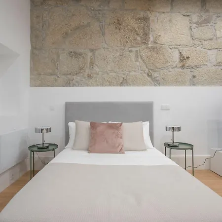 Liiiving In | Downtown Luxury Apartmán Porto