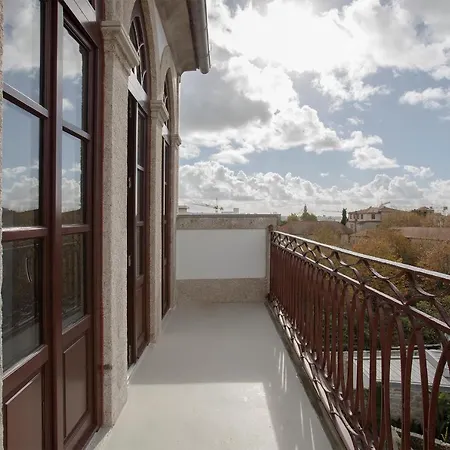 Liiiving In | Downtown Luxury 아파트 *