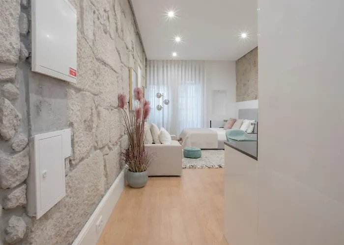 Liiiving In | Downtown Luxury