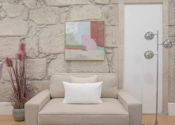 Liiiving In | Downtown Luxury *