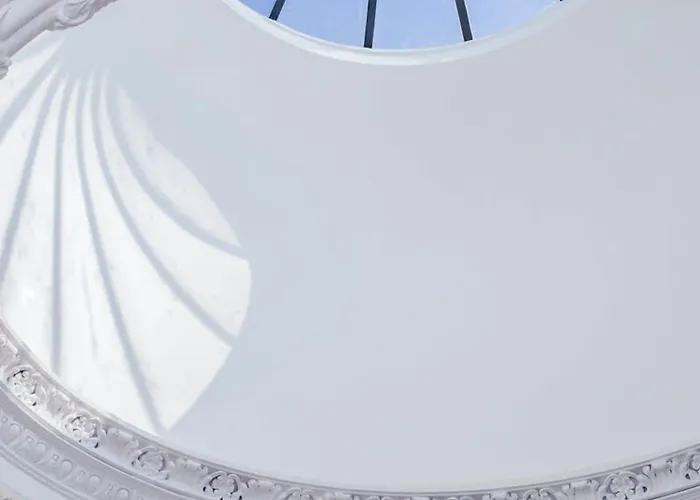 Liiiving In | Downtown Luxury