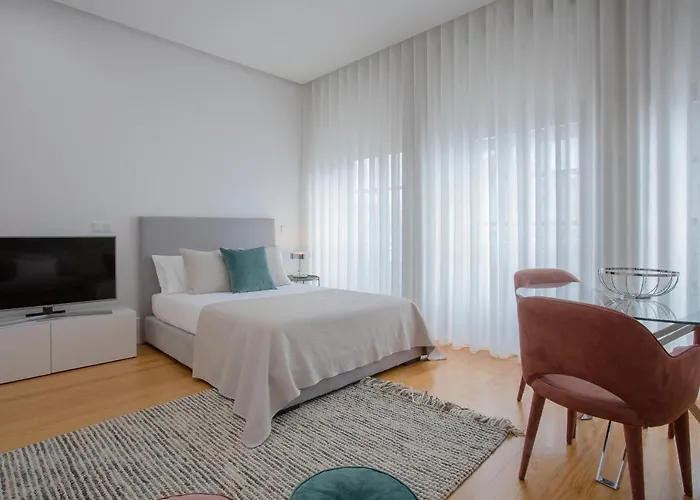 Liiiving In | Downtown Luxury Appartement