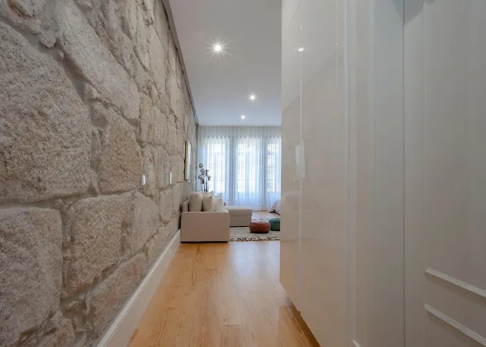 Liiiving In | Downtown Luxury Appartement Oporto