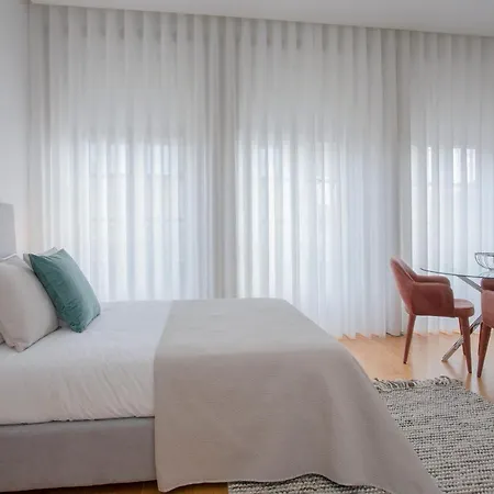 Liiiving In | Downtown Luxury Apartment Porto