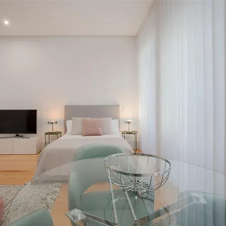 Liiiving In | Downtown Luxury Apartment