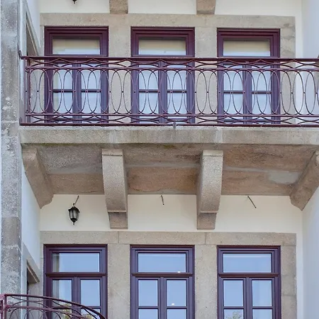 Liiiving In | Downtown Luxury Apartment *