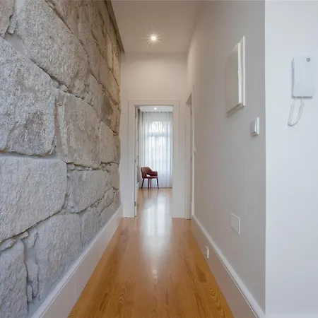 Liiiving In | Downtown Luxury Apartment Porto