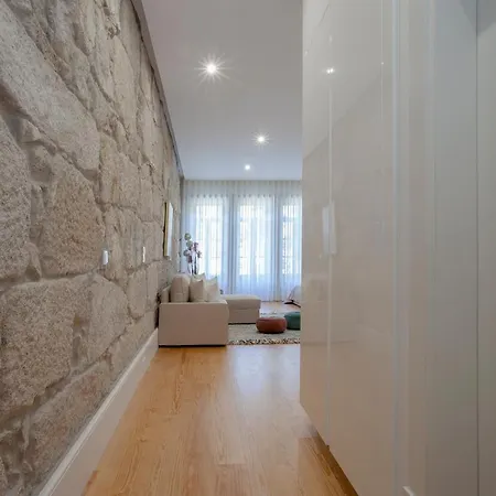 Liiiving In | Downtown Luxury Apartment Porto