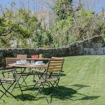 Liiiving In | Downtown Luxury * Porto