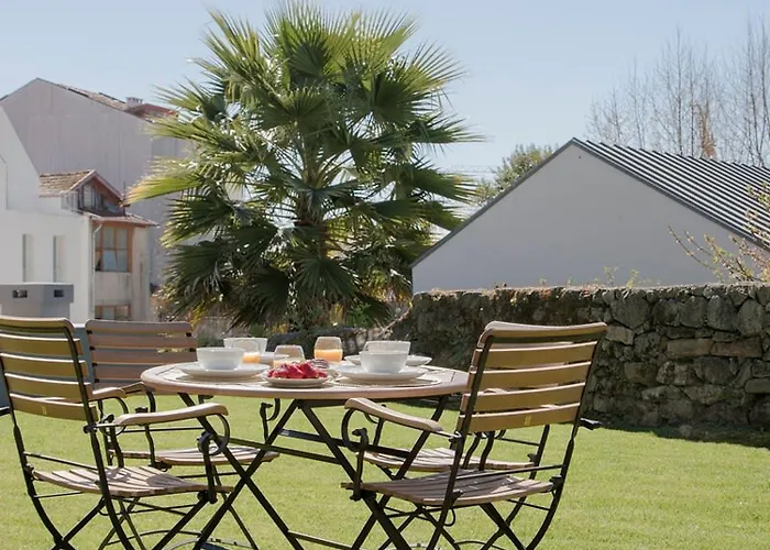 Liiiving In | Downtown Luxury Апартаменты *