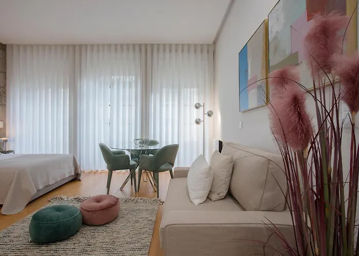 Liiiving In | Downtown Luxury *