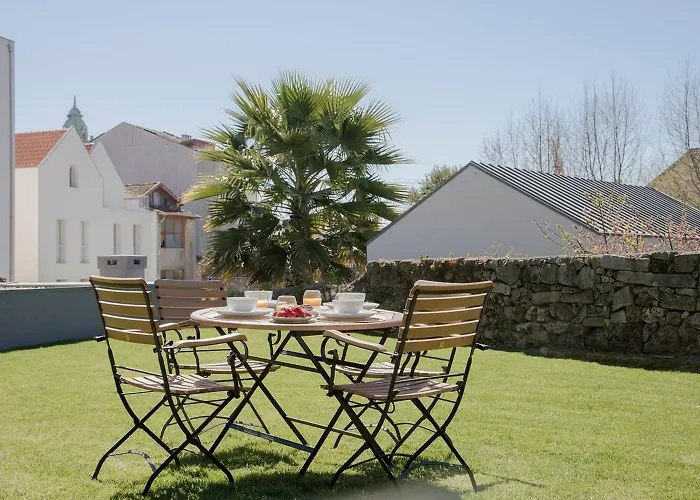 Liiiving In | Downtown Luxury Apartment