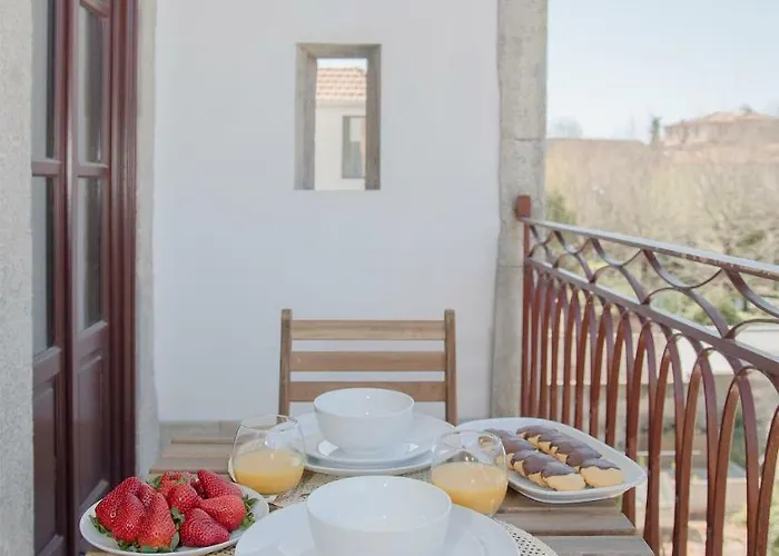 Liiiving In | Downtown Luxury Apartment *